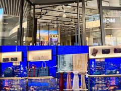 -砂之船奥莱(南京江宁店)