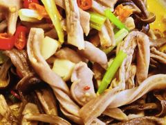 -绿草地·湘菜(酃湖师院店)