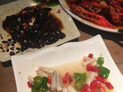 -潜江油焖大虾·小龙虾10年老店(清泉路店)