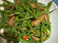 -黄泥岗·地道湖北菜(奥特莱斯店)