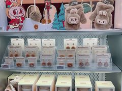 -泡泡玛特POPMART(蓝色港湾店)