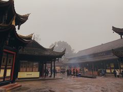 -峨眉山报国寺