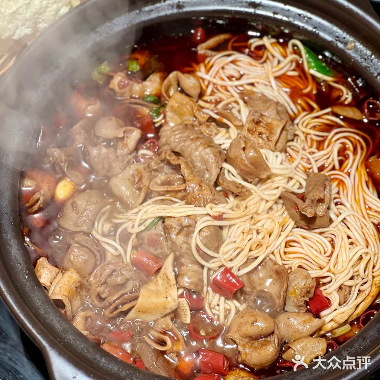 在深圳吃了2️⃣0️⃣多年的肥肠煲……好好吃！