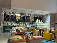 -月色西餐厅·海鲜刺身·烧烤(科学城保利郡雅酒店)