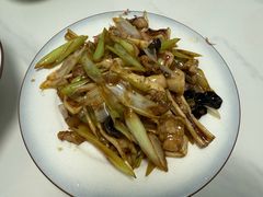 五花肉炒笔管-来之顺海鲜菜馆·青岛菜·始于1993(栈桥店)