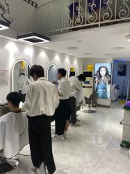 -明洞造型精品烫染