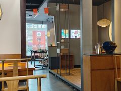 -呷哺呷哺(松北万象汇店)