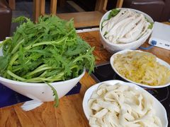 -珍巴奴毛肚牛肉小火锅(四惠店)