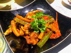-穹六人间 people 6(岳阳路店)
