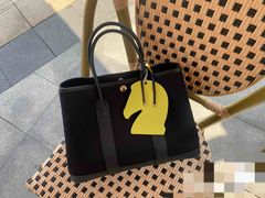 -万物奢潮中古奢侈品(青岛店)