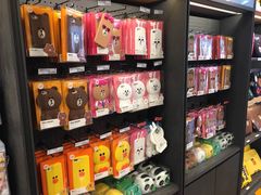 -LINE FRIENDS Garosu-gil Flagship Store