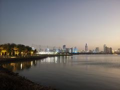 -万绿园