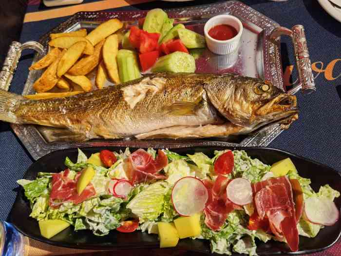 弗拉门戈西班牙餐厅酒吧(意式风情街店)-"环境不错 但是菜品不敢恭维