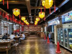 大堂-东三省东北铁锅炖(龙泉店)