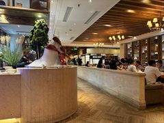 -雍和会海鲜姿造自助(湖东路店)