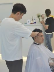 -Hello Lady发型设计