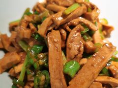 -费大厨辣椒炒肉(高铁吾悦广场店)