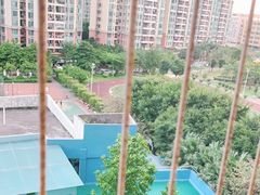 -金碧世纪花园游泳池