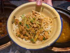-鹤江桥·红油牛肉粉(SKP店)