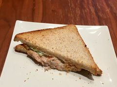 金枪鱼三明治-星巴克臻选(成都宽窄巷子店)