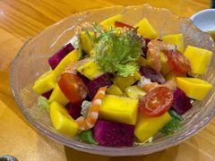 鲜虾芒果色拉-水之惠鲜鱼料理(王府大街店)