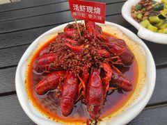 -霸气大叔干锅鸭头·龙虾烧烤·川菜·赛事直播(三里屯店)