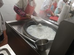 -朱新年·苏式汤团·面点(北寺塔店)