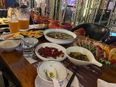 -爱啤精酿·民谣酒馆(滨江店)