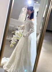 -艾米丽婚纱礼服