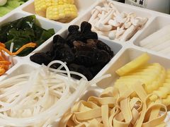 -一席地·本地鸡窝·杭帮鸡火锅(萧山银隆百货店)