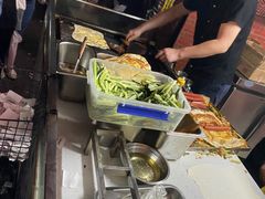 自助取餐区-神奇的香酥鸡蛋灌饼