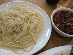 -巴依兄弟西域美食(机场店)