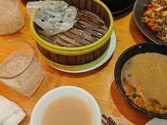 -莲餐厅·湖北菜·潜江小龙虾店(愚园路店)