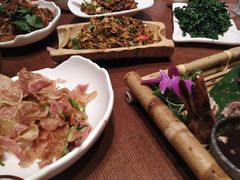 -老滇山寨•云南特色菜•地方菜•民族风情歌舞表演(金碧店)