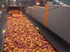 -极限PLAY运动娱乐新世界·团建派对潮玩休闲馆·室内蹦极高空游乐园