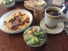 -ROAST coffee & eatery