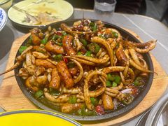 铁板鱿鱼-八张桌子(老店)