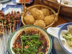 -包整·丝娃娃(一览甲秀楼风景店)