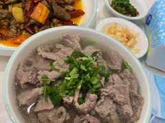 -犇逸·乐山跷脚牛肉·四川现炒(览海店)