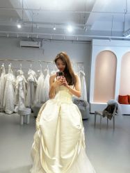 点击看大图 -GODDESS WHITE婚纱礼服(鹏城动力大厦店)