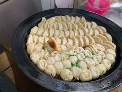 -黄阿姨锅贴大王(万航渡路店)