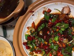 -小菜园新徽菜(镇江丹阳吾悦店)