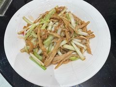 -洛东土菜馆(建国北路店)