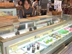 -Common Table · Brunch & Coffee