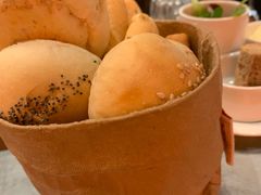 -文艺复兴百货(米兰大教堂广场店)