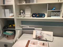 -康朴乐儿童学习桌椅(蓝色港湾店)