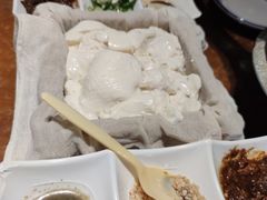 一块豆腐-95号酱骨·一块豆腐(展春园西路店)