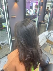 -藤野造型烫染·漂发