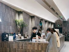 -M Stand(杭州萧山万象汇店)