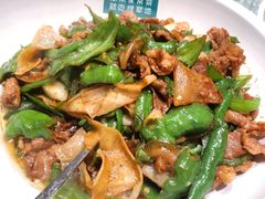 -绿草地·湘菜(酃湖师院店)